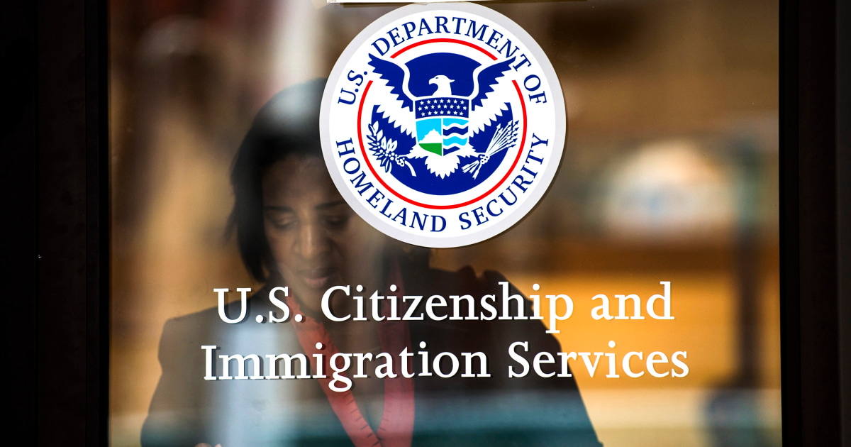 Trump Administration stops processing some green cards "to make more tabs" star-news.press/wp