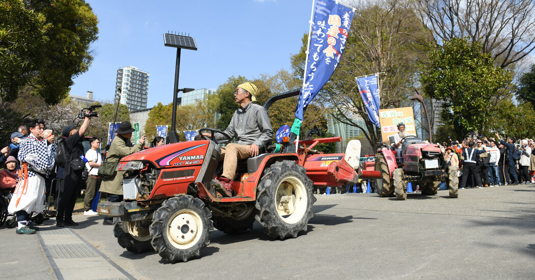 In Tokyo, rice farmers protest the "wrong" rules star-news.press/wp
