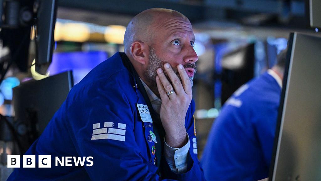 US stock and slide dollars after Trump attacks on a fed chair powell star-news.press/wp