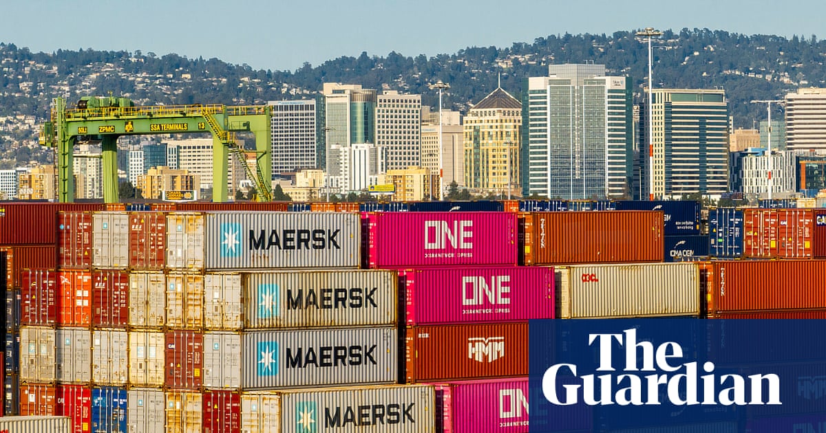 Trump tariffs take effect in "Seismic" transition to global trade Trump Tariffs star-news.press/wp