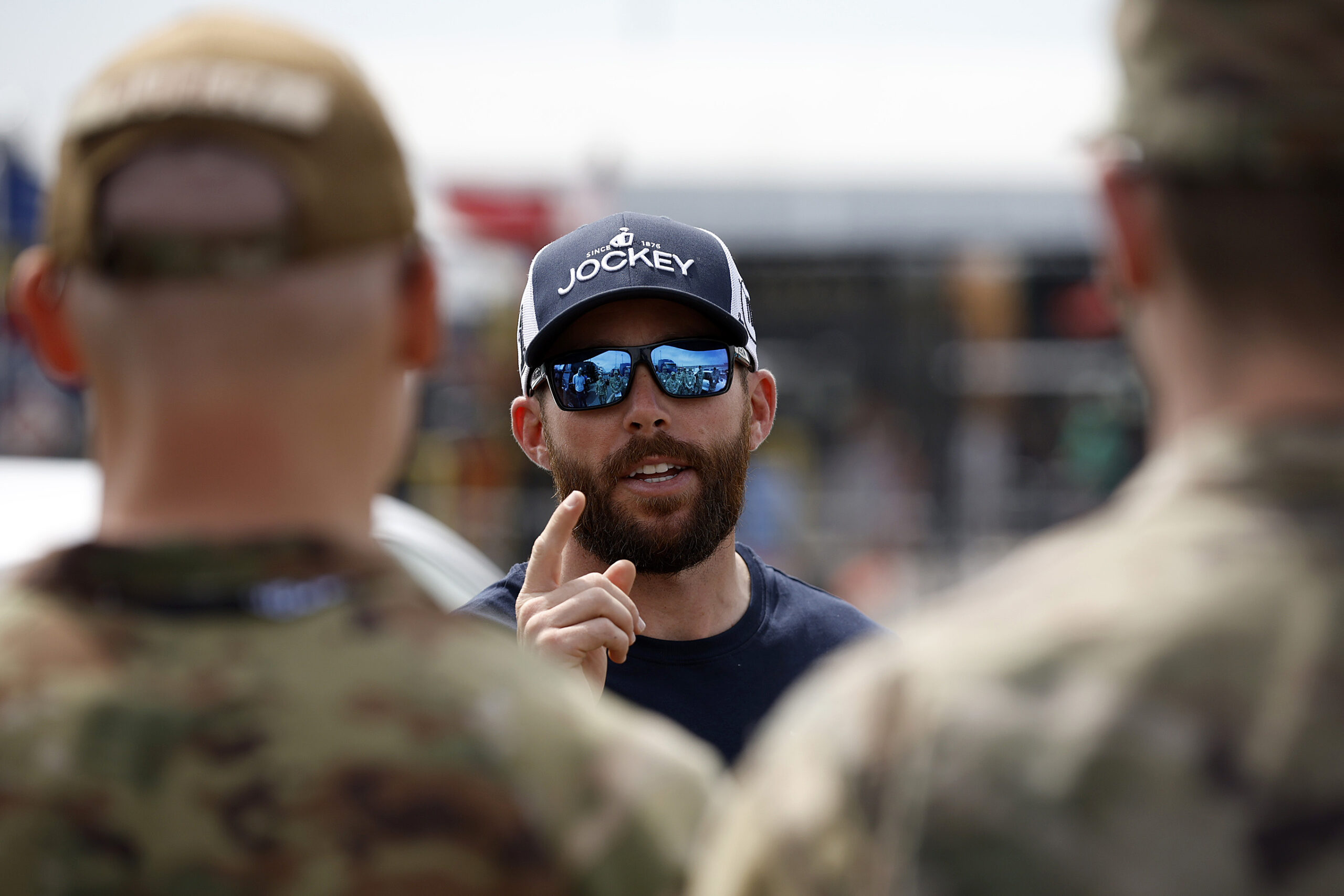 Steve Letharts jump in Defense Ross Chastaina After the move leaves Denny Hamlin Fuming star-news.press/wp