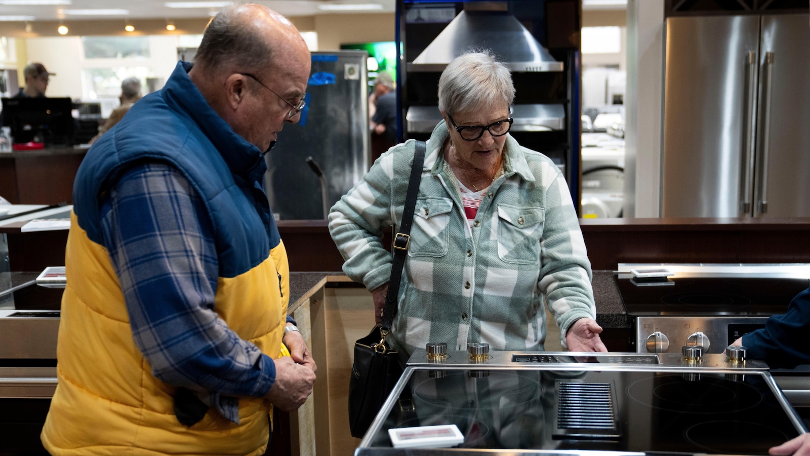 American consumers rush to buy objects of a large map before Trump Tariffs kicked out star-news.press/wp