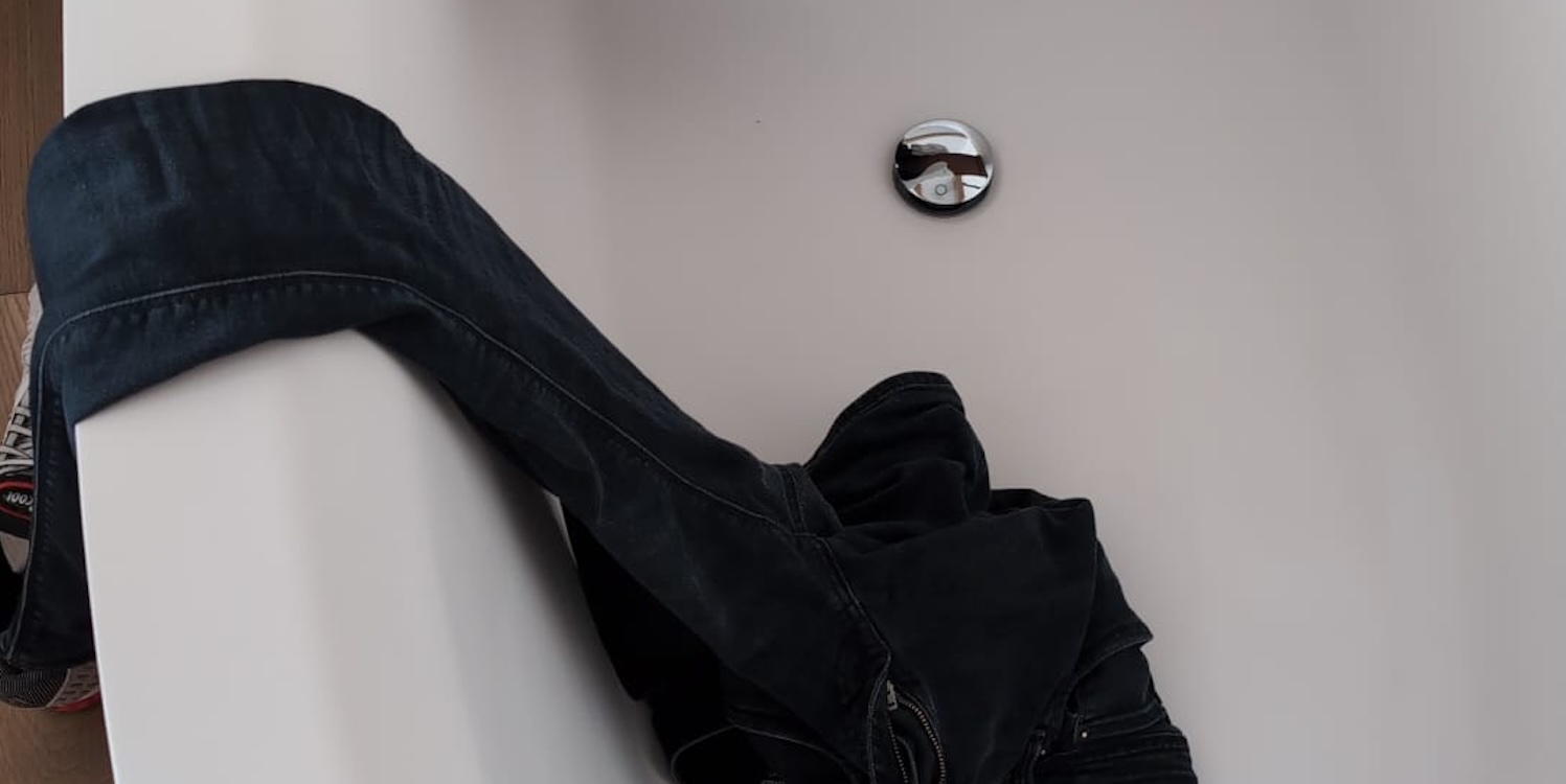 My jeans were in the bath star-news.press/wp