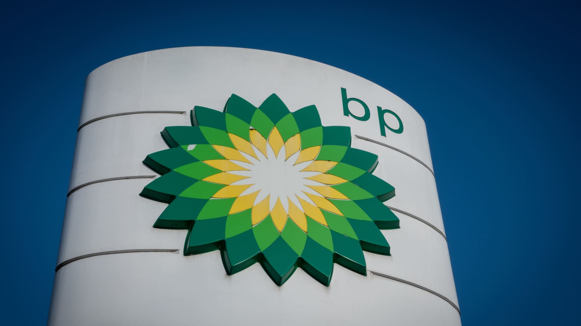 BP shares rise on acquisition speculation; Shell denies star-news.press/wp