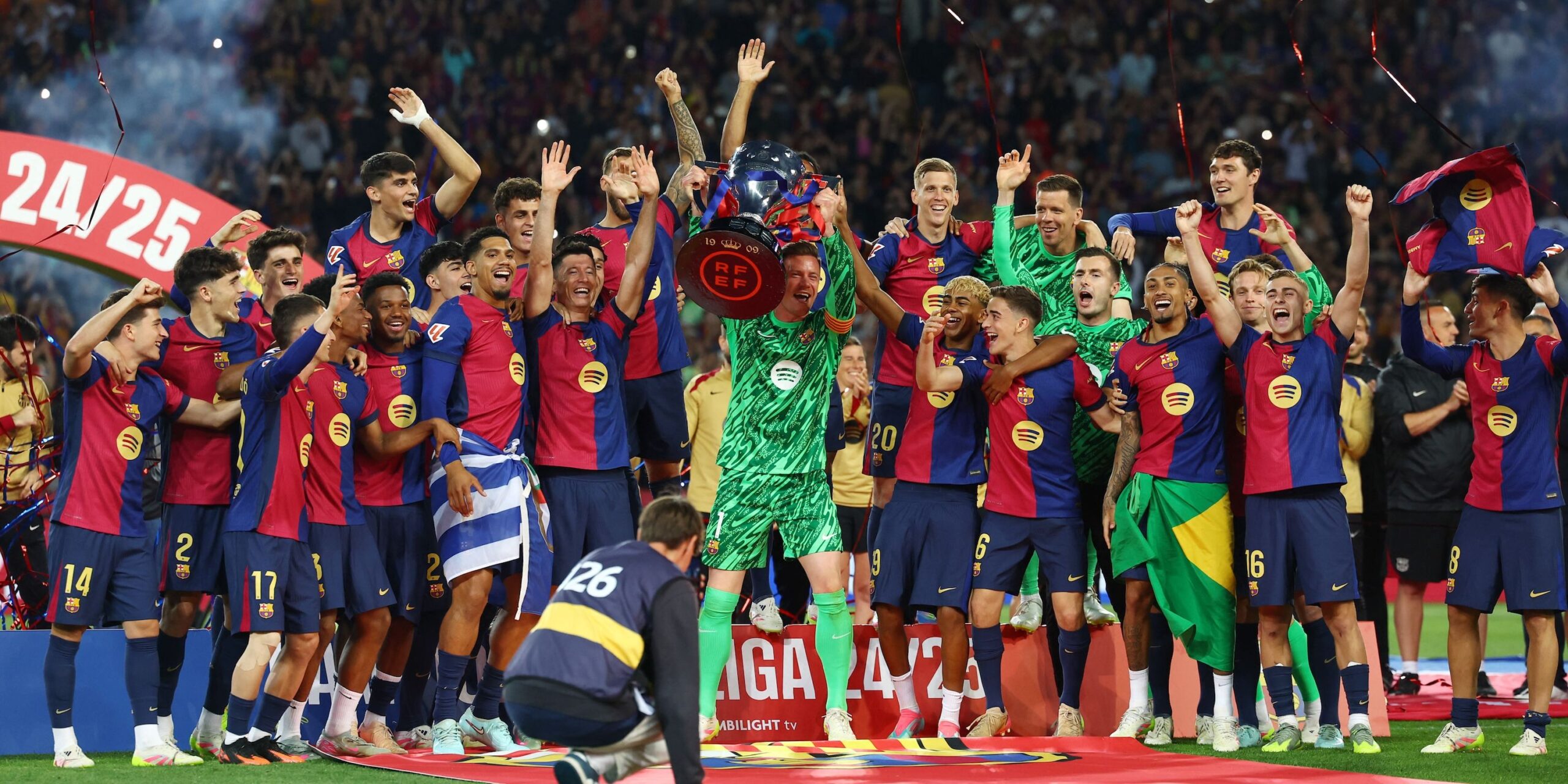 Man Utd now talks are open to sign the "global" £ 103k-a week to sign the Barcelona player star-news.press/wp