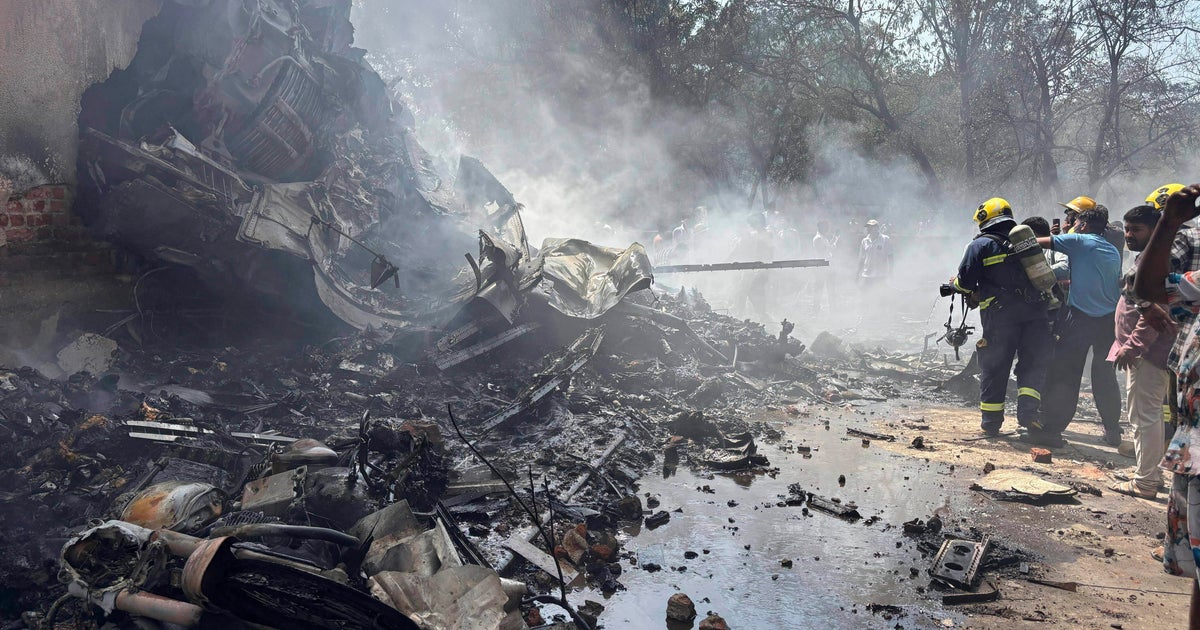 Air India plane crashes in Ahmedabad; Boeing 787-8 with 242 people on the board in buildings in buildings star-news.press/wp