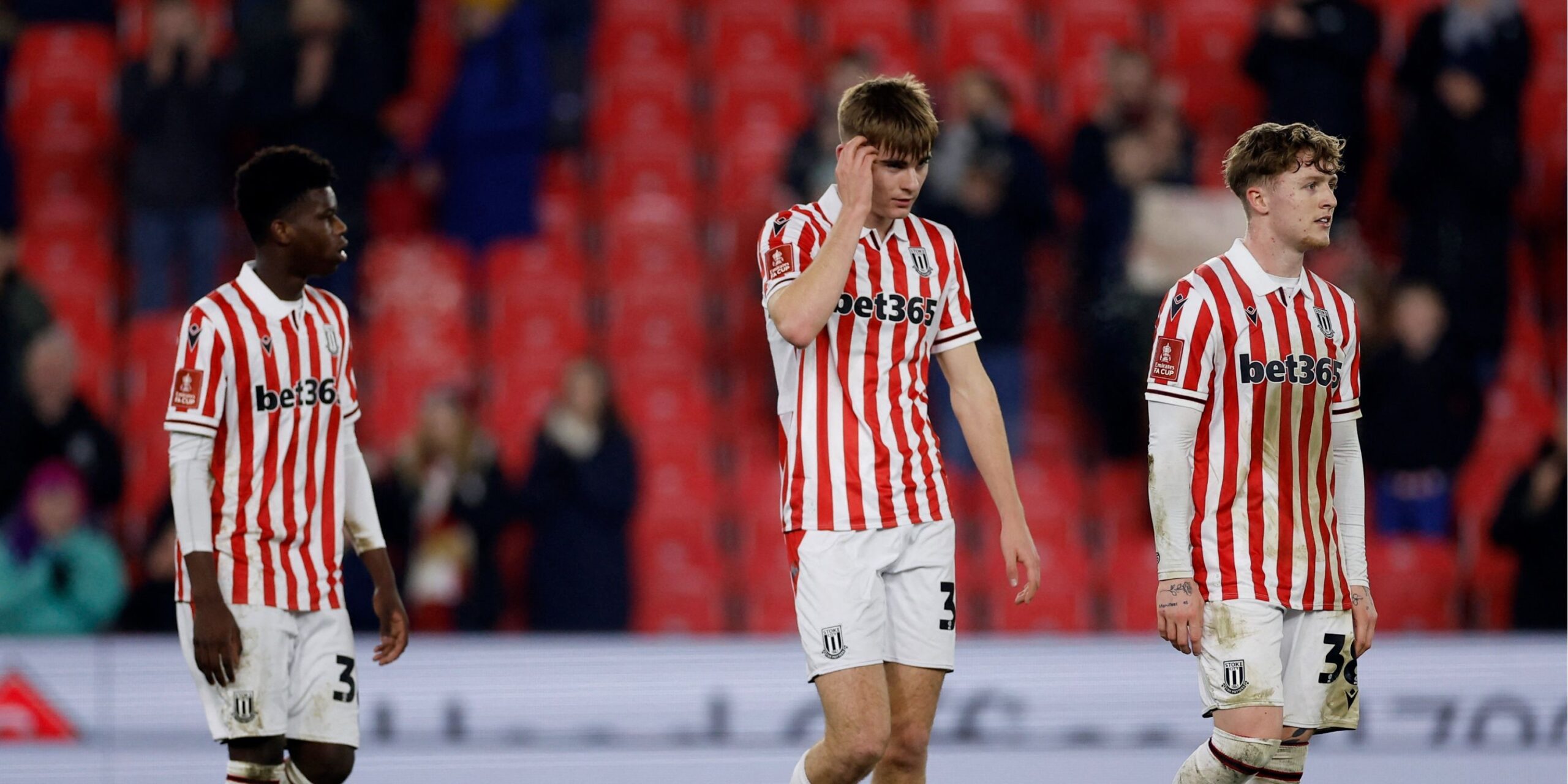 Aston Villa makes the first contact to sign the "giant talent". star-news.press/wp