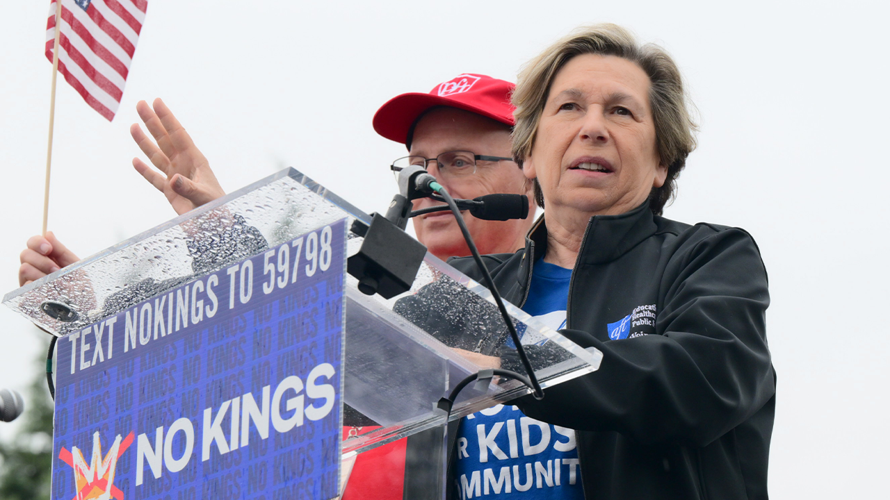 Conservatives maintain the speech "No Kings of the Day of Kings" in WeingArten as she leaves DNC star-news.press/wp