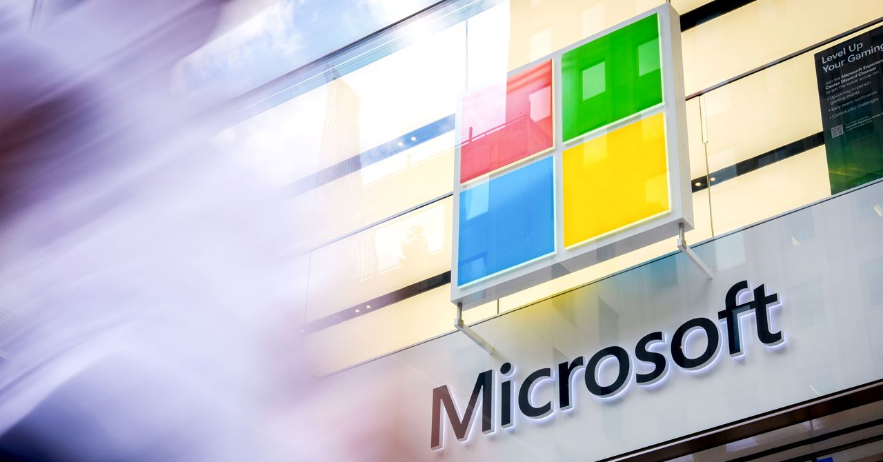 Microsoft has placed older versions of SharePoint to support life. Crosses benefit