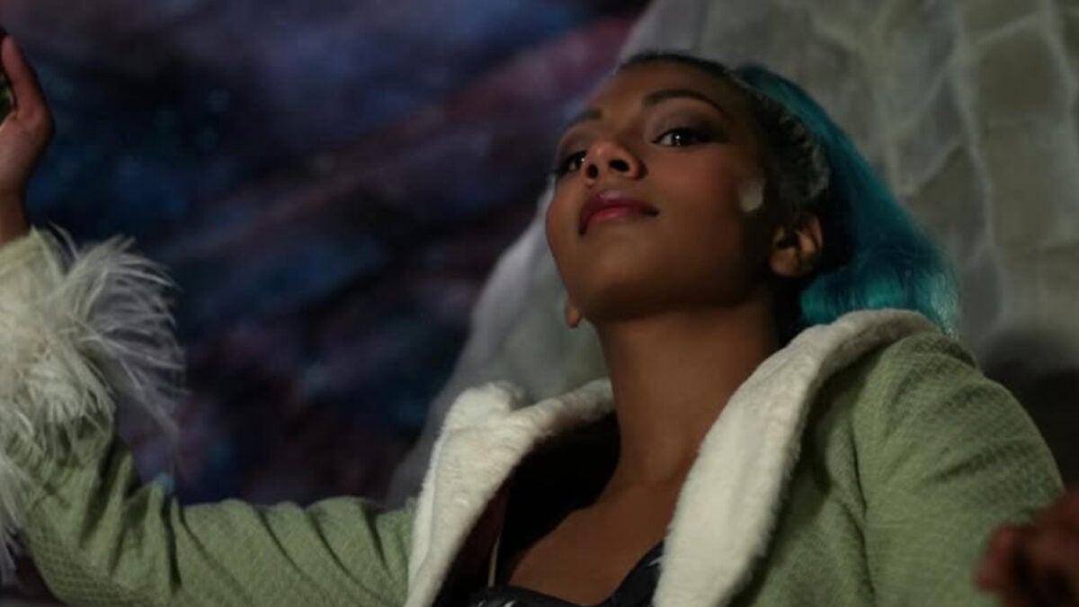 Netflix "One Piece" crew around Charithra Chandran after a racist reaction