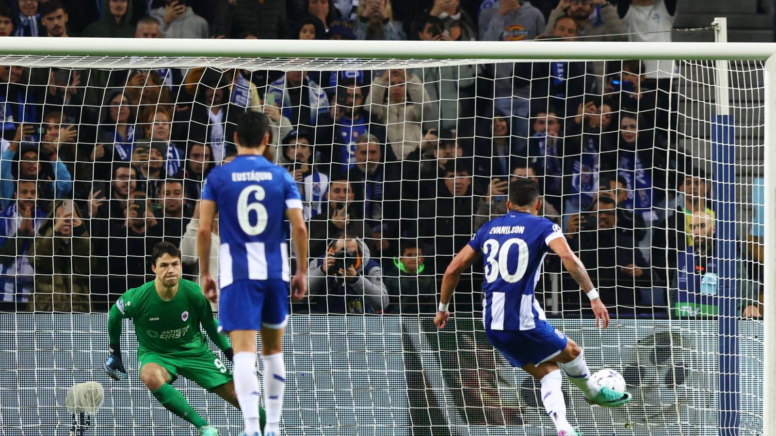 Aston Villa Eye Shock Hijack, VERGE in VERGE star-news.press/wp