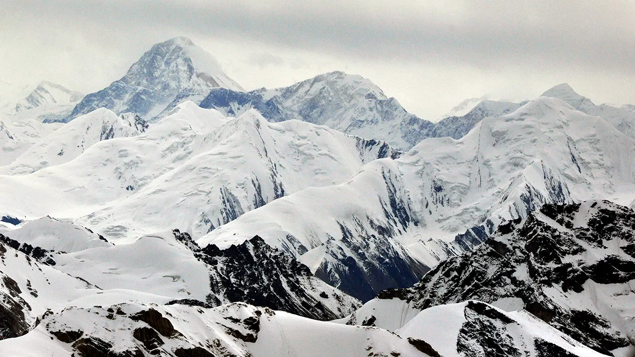 The rescue stopped to the Russian climber stuck in Mountain Peak for nearly two weeks star-news.press/wp