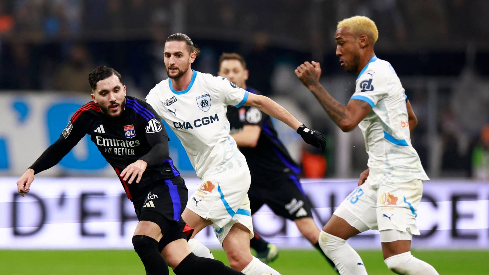 Rangers is expected to sign a new polyifactic defender on the day of the late period star-news.press/wp