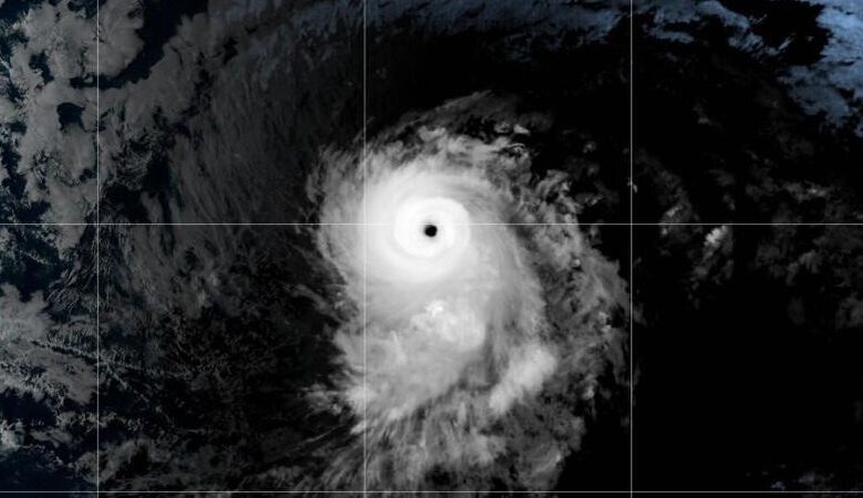 Maps show the path of Hurricane Kiko and its expectations in the Pacific Ocean as it is moving west star-news.press/wp